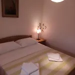 Mikola With Sea View * Trogir