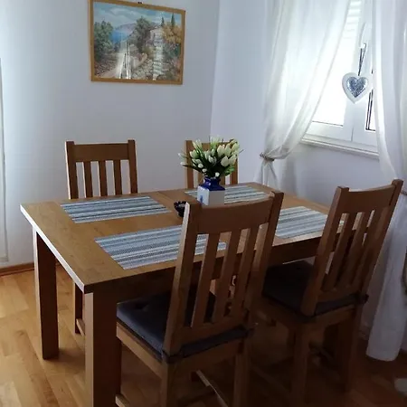 Mikola With Sea View Trogir