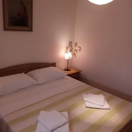 Mikola With Sea View * Trogir