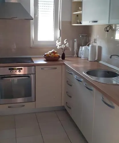 Mikola With Sea View Апартаменты *