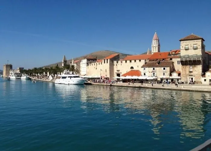 Апартаменты Mikola With Sea View *